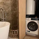 Marais - Unique Duplex Decorated With Taste アパート *