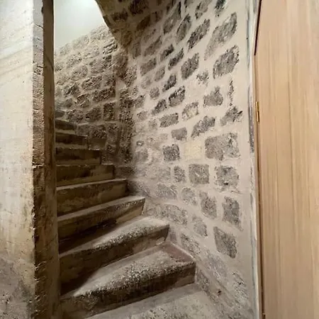 Apartament Marais - Unique Duplex Decorated With Taste Paryż
